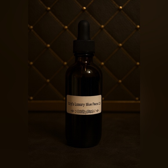 Izzy’s Luxury Blue Face Oil - 30 ML - Handmade - 2 to 3 Month Supply - Daytime